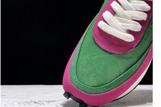 Green Waffle LD Pine  Nike Sacai BV0073-301 0120